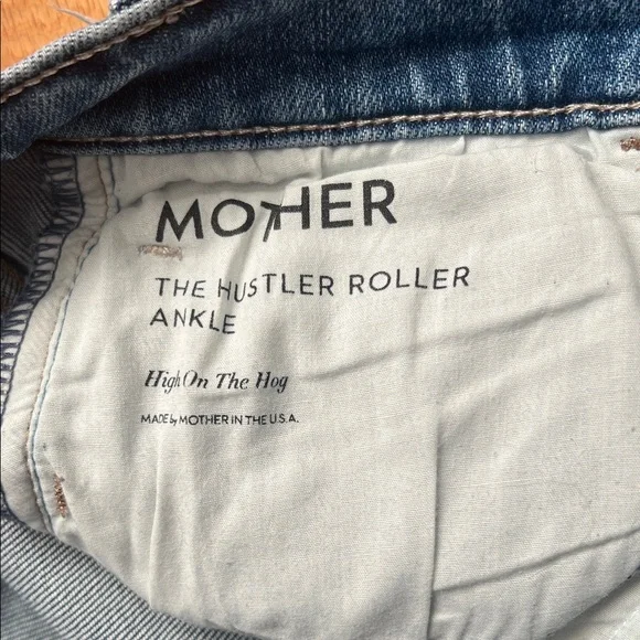 Mother Hustler Roller Ankle Jeans - Picture 3 of 11